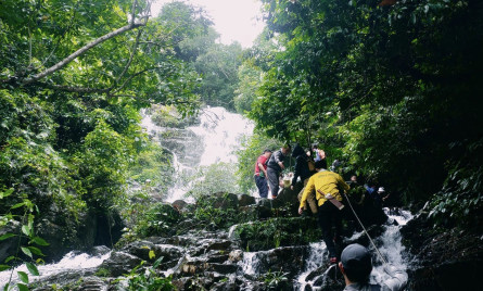 Tour Quảng Bình ghép 3 ngày 2 đêm: Suối Bang Onsen – Phong Nha Kẻ Bàng – Chinh Phục Thác Gió – Vũng Chùa